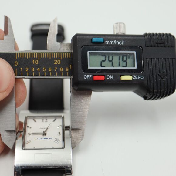 Fossil Arkitekt Womens Tank Watch 24mm Date Logo Dial PR-5169 Black Leather - Picture 2 of 16